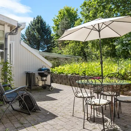 別荘 Idyllic With Large Garden Fårevejle